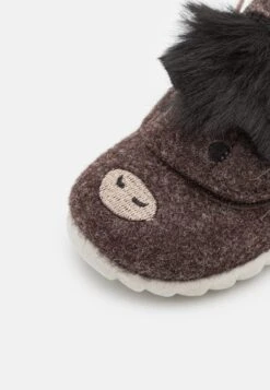 Superfit Happy Unisex - Pantoffels - Braun 13 Superfit Happy Unisex - Pantoffels - Braun -Superfit 460a396552fb48fdb5eea8d92486d309